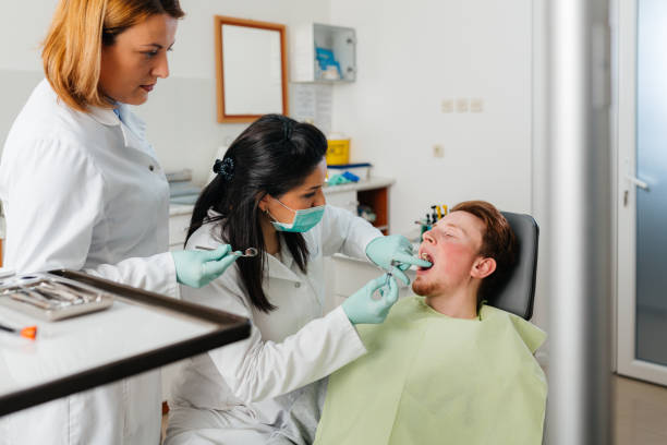 Best Dentist for Tooth Abscess  in Costa Mesa, CA